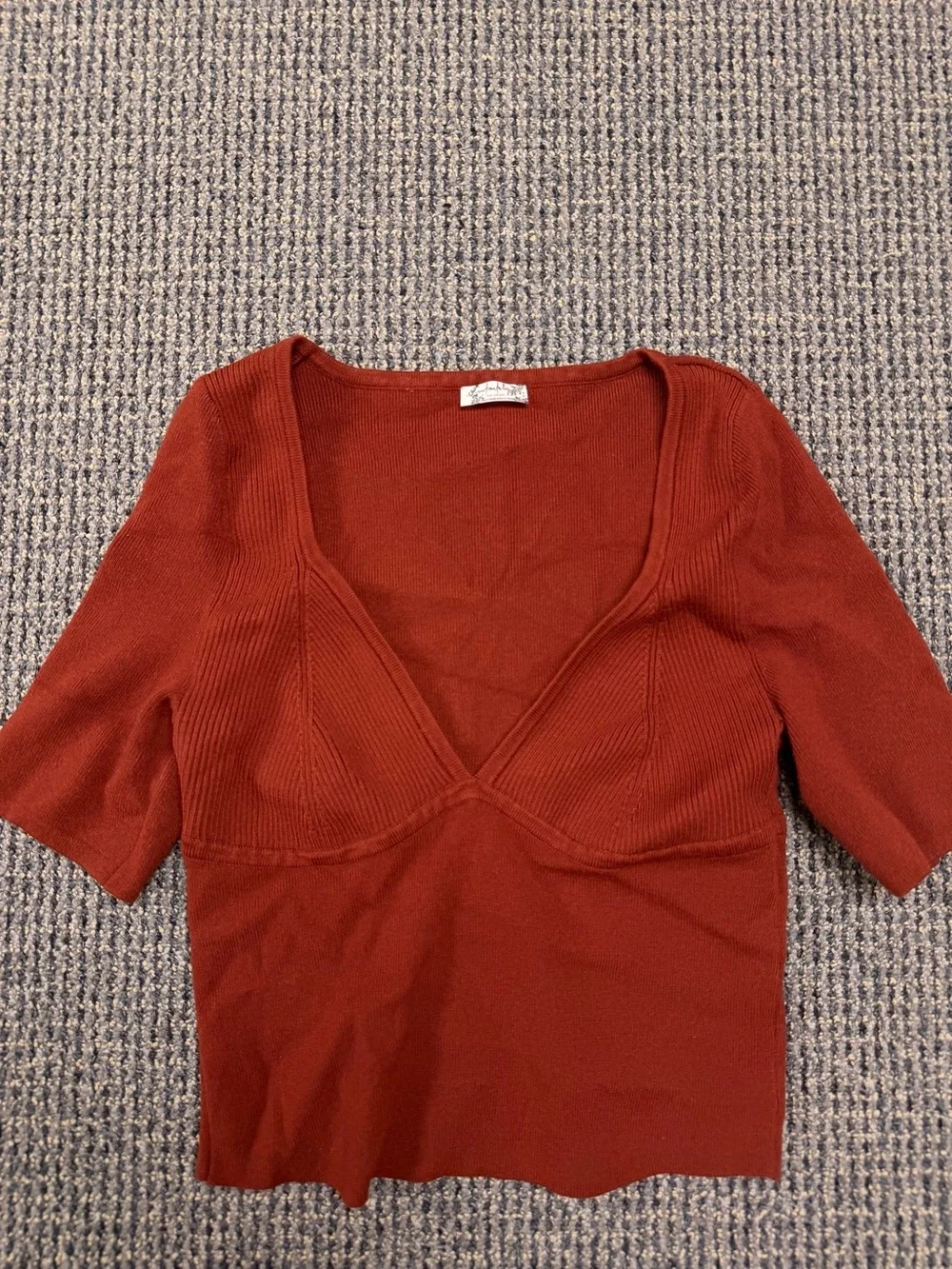 Free People Rust Red Short Sleeve V-Neck Knit Top